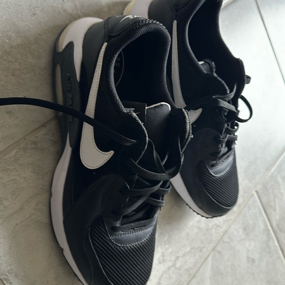 Fairly used Nike Air Max Excee in color black and white, US size 11.5. - Picture 1 of 14